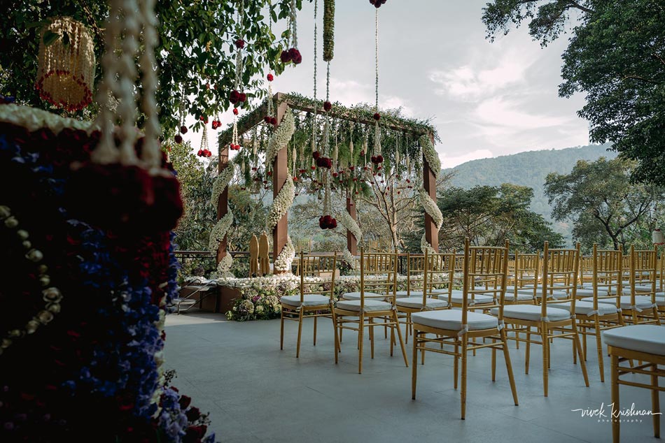 This luxurious resort tucked in the wilderness of Coorg makes for an idyllic wedding destination: